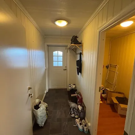 Rom Til Leie I Sentrum, Ingen Parkering Homestay szállás
